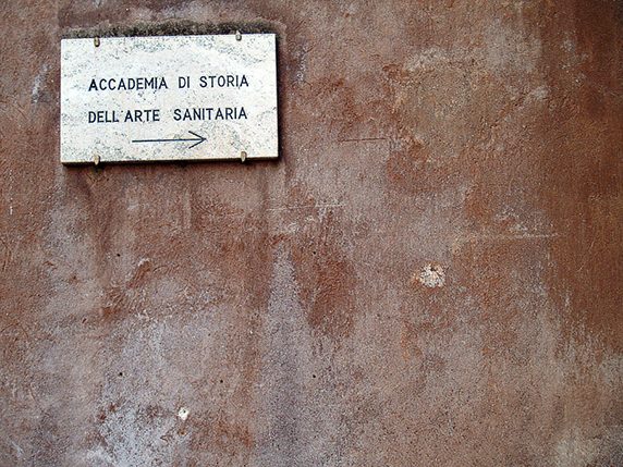 Accademia%20di%20Storia%20dell%27Arte%20Sanitaria%2C%20Roma%20%281%29.jpg